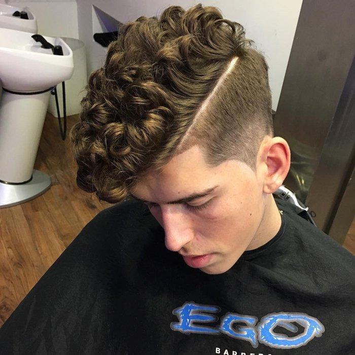 Cortes de cabelo cacheado online masculino 2019